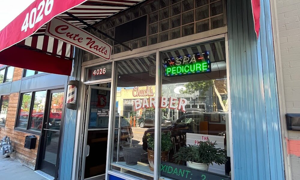 Chuck’s Barber Shop