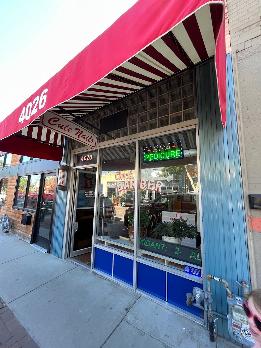 Chuck’s Barber Shop