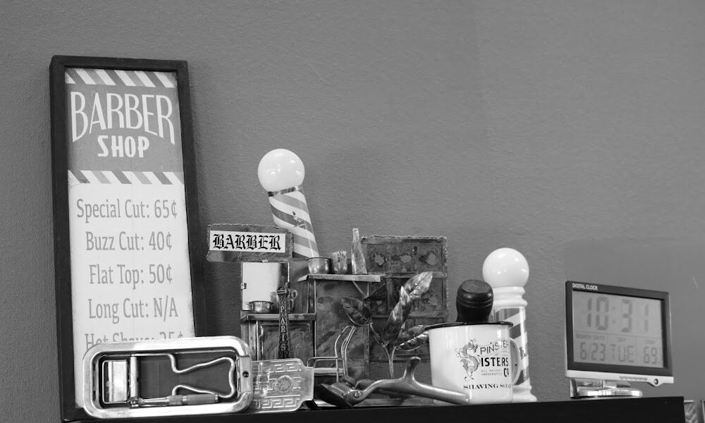 Stan’s Downtown Barbers – Ind. Plaza