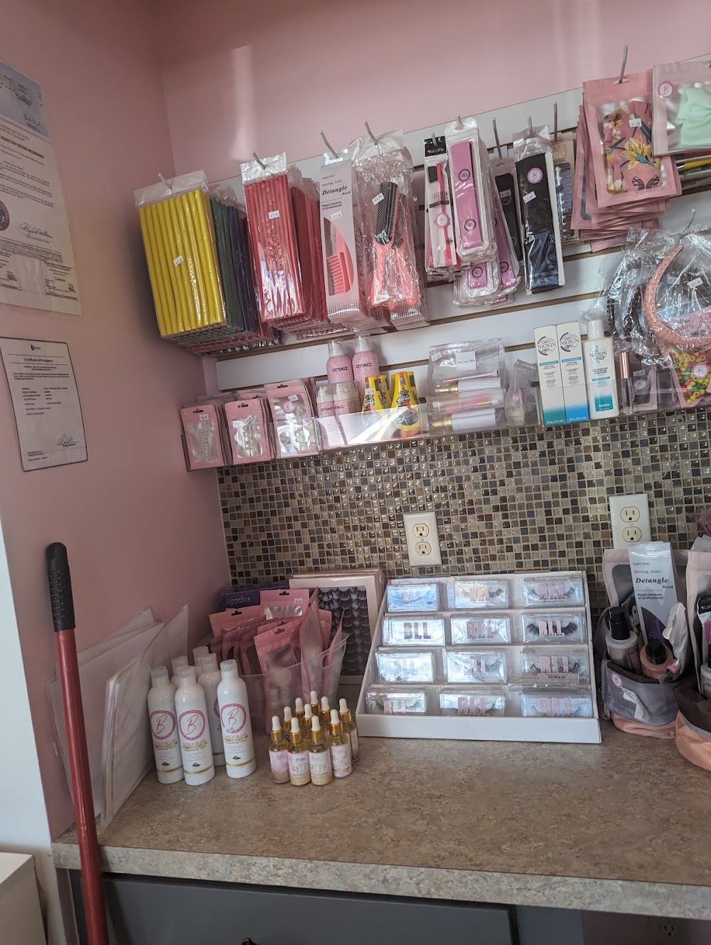Booji Beauty Bar & Co.
